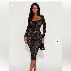 Victoria Lace Long Sleeve Capri Set NWT Size small